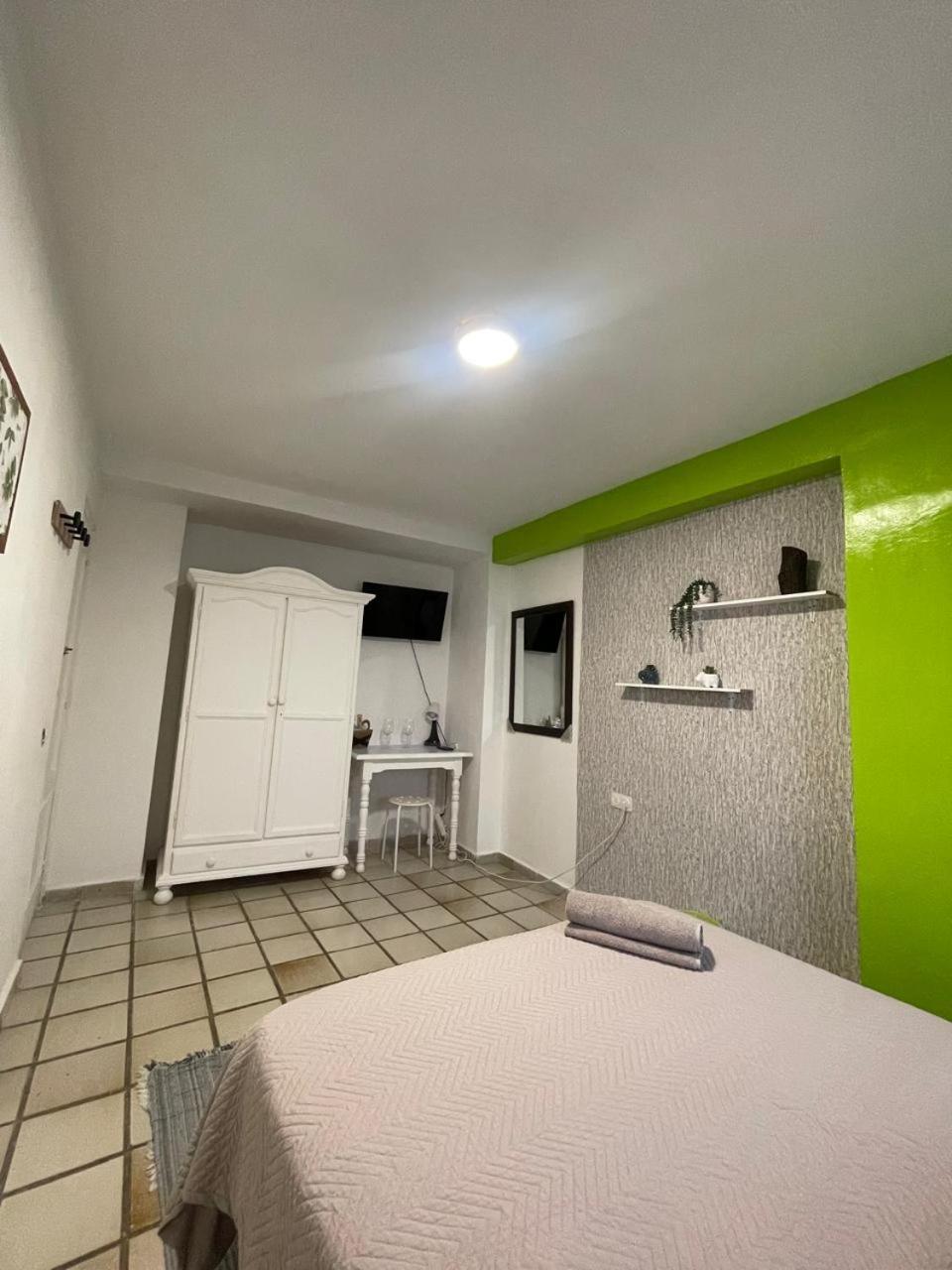 Habitacion Muy Centrica. Granada Eksteriør bilde